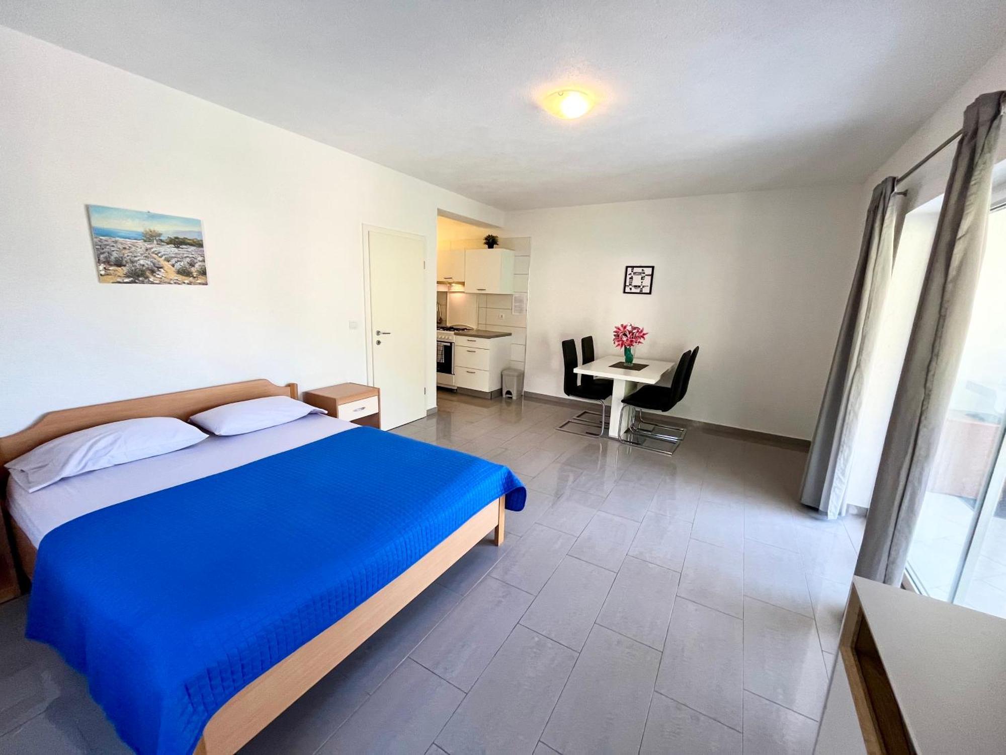 Paradise Apartments - Robinson Getaway Gdinj Εξωτερικό φωτογραφία