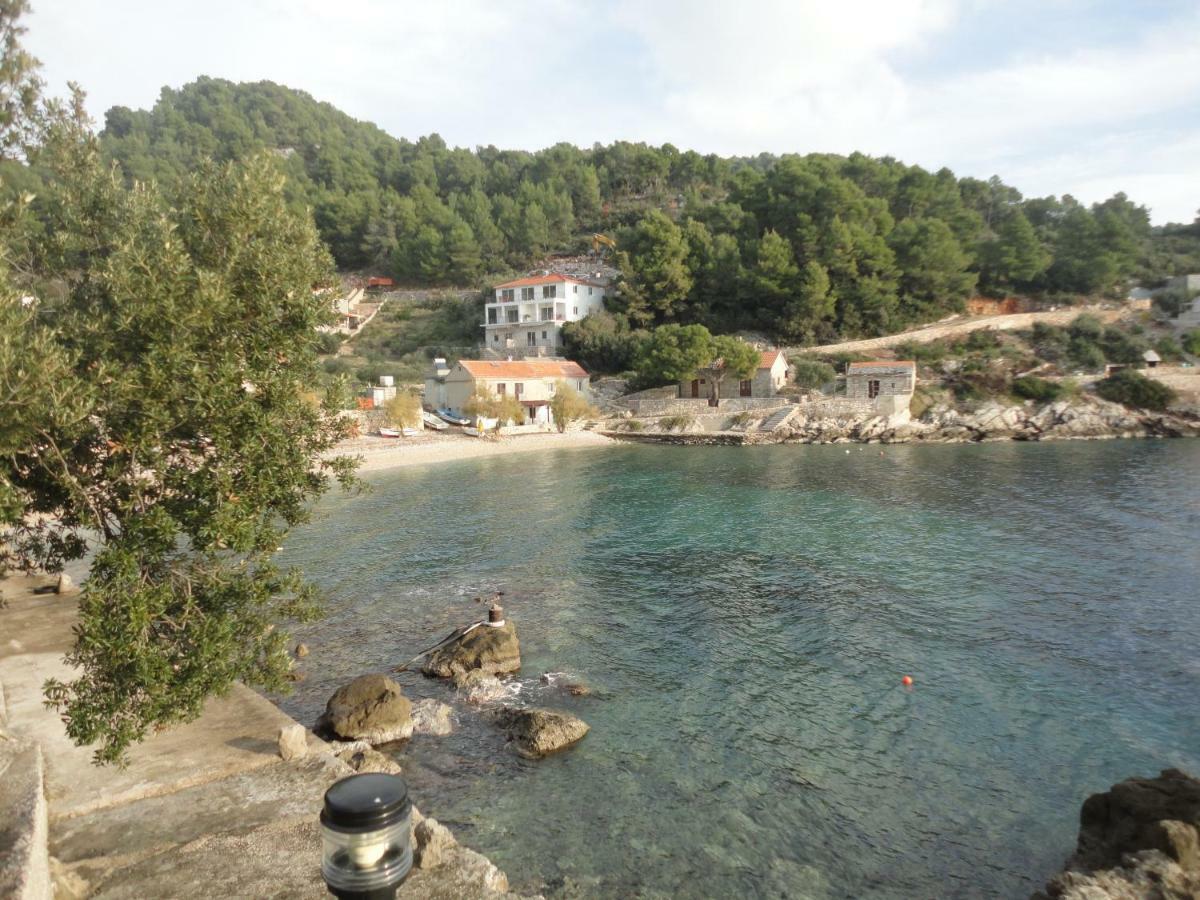 Paradise Apartments - Robinson Getaway Gdinj Εξωτερικό φωτογραφία