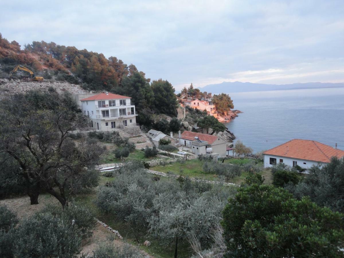 Paradise Apartments - Robinson Getaway Gdinj Εξωτερικό φωτογραφία