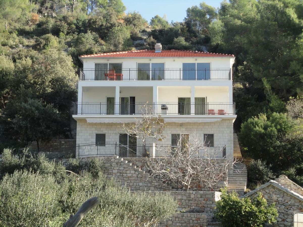 Paradise Apartments - Robinson Getaway Gdinj Εξωτερικό φωτογραφία