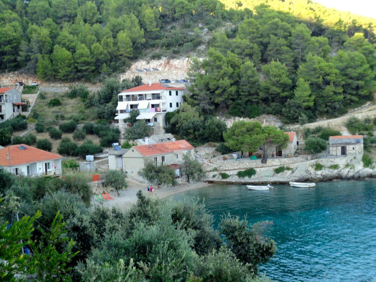 Paradise Apartments - Robinson Getaway Gdinj Εξωτερικό φωτογραφία